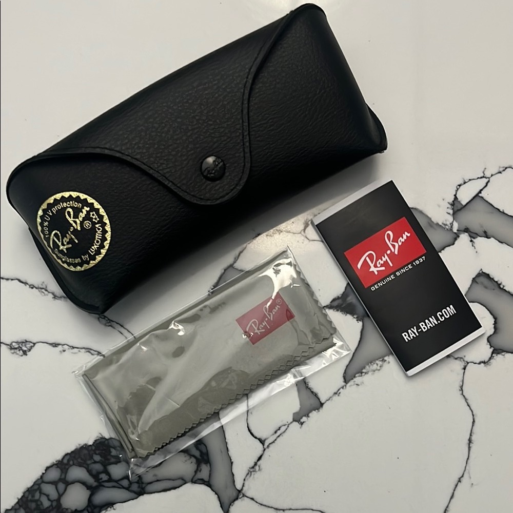 Ray-Ban Black Leather Sunglasses Case Set